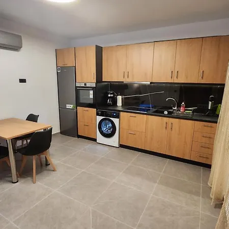 Apartment Kastello2 *